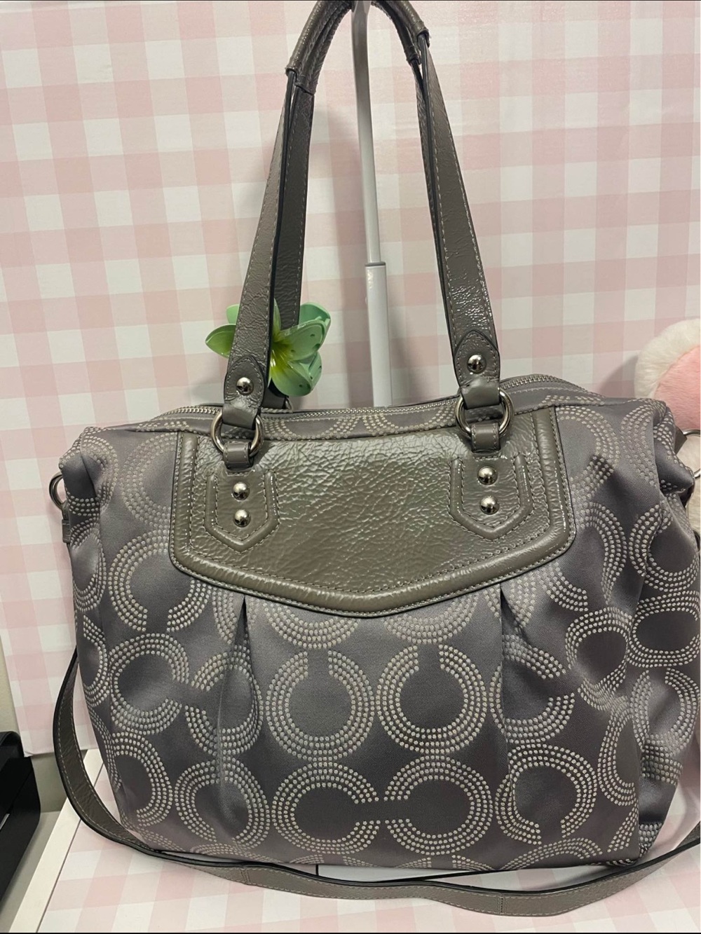 Coach Metallic Gray Signature Circle Shoulder Bag - Picture 4 of 10